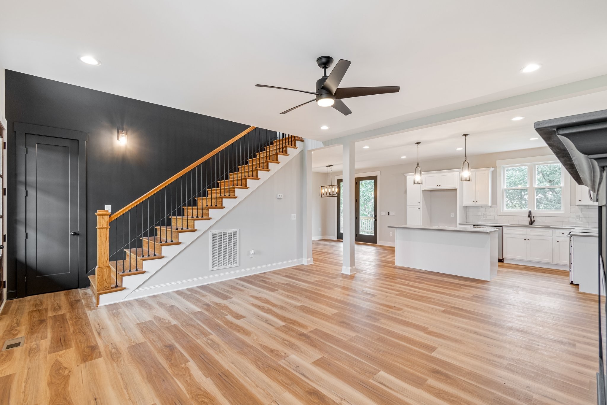 2675 Monte Murrey Road Lewisburg, TN 37091 - Photo 9 of 61 a view of kitchen with furniture and a ceiling fan