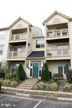 $2,200 | 10998 Koman Circle, Unit 302, Manassas, VA 20109