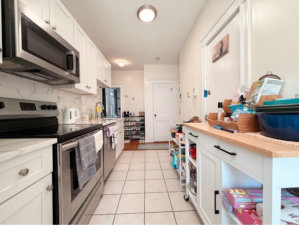8 Ransom Road, Unit 8 Boston, MA 02135 - Photo 4 of 15