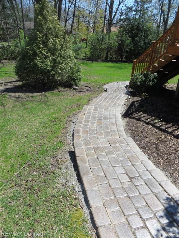 2721 Long Meadow Lane Rochester Hills, MI 48307 - Photo 20 of 26
