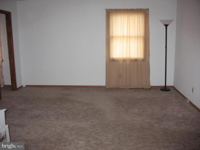11138 Philadelphia Road White Marsh, MD 21162 - Photo 5 of 6 Den