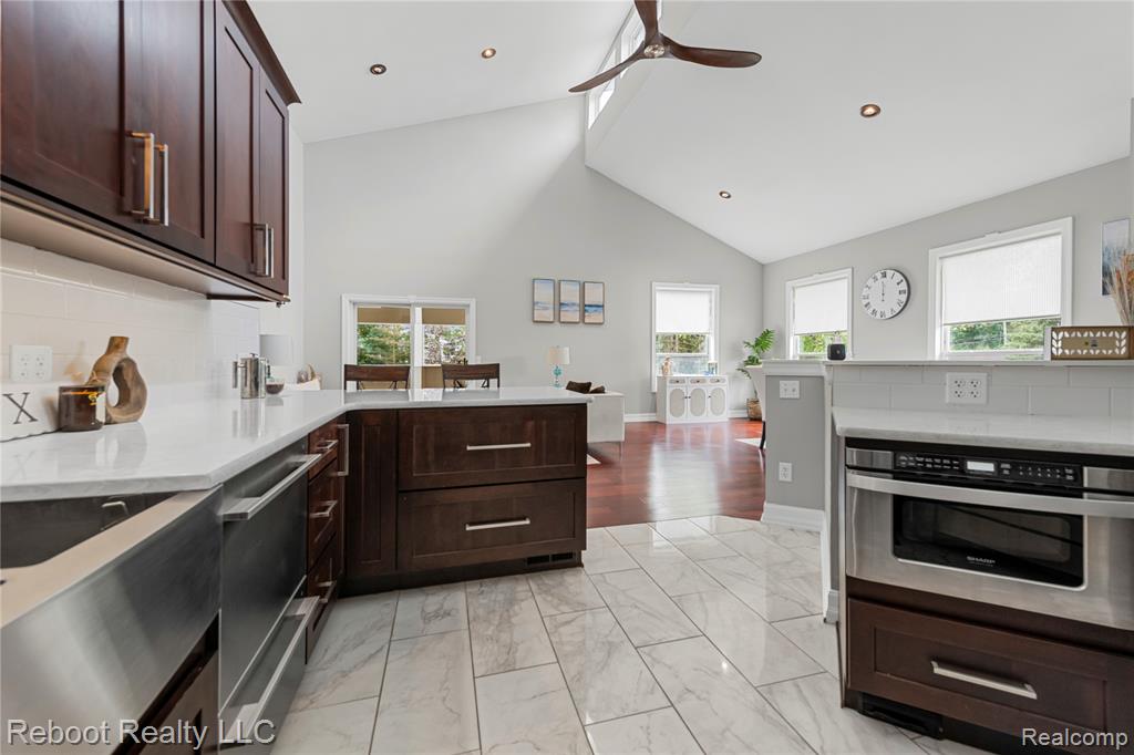 5322 Clintonville Road Clarkston, MI 48346 - Photo 11 of 30 Gallery Image 11