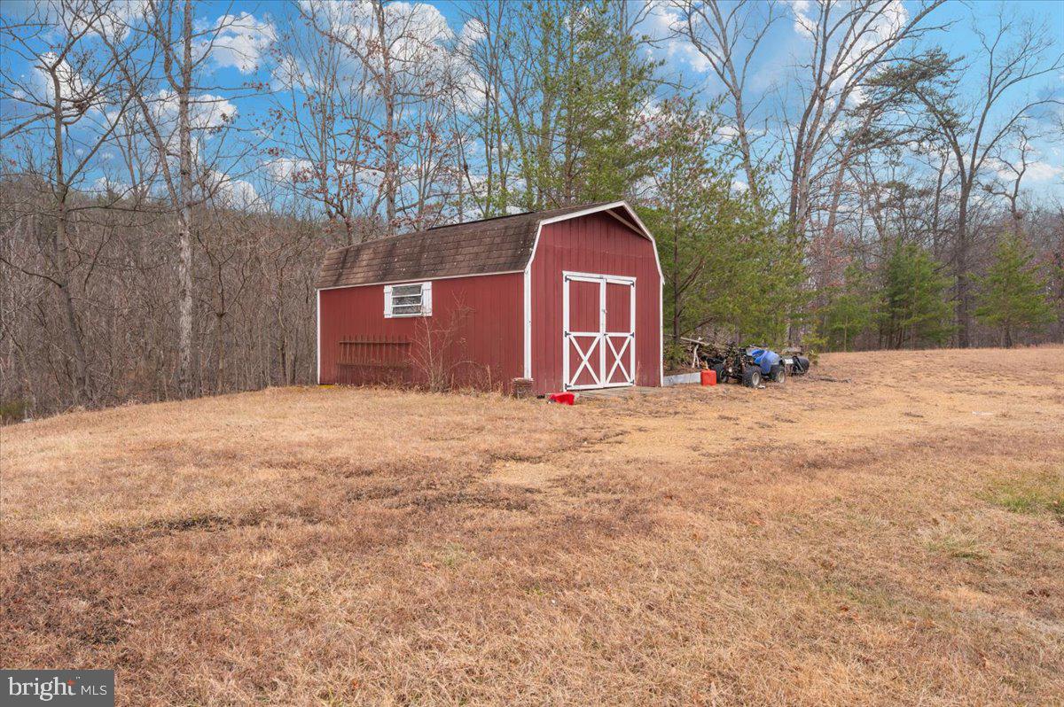 105 Relative Way Falling Waters, WV 25419 - Photo 29 of 42