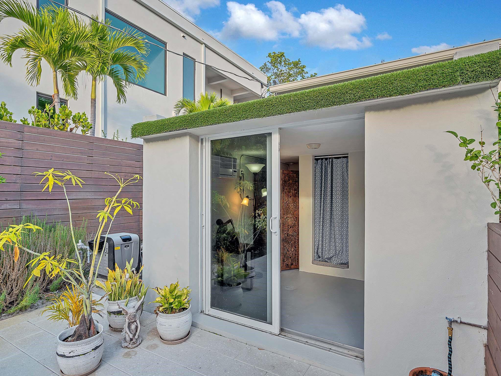 715 North Victoria Park Road Fort Lauderdale, FL 33304 - Photo 47 of 80 Photo 47