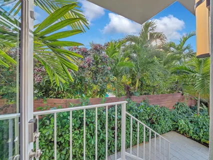 $1,640,000 | 715 North Victoria Park Road, Fort Lauderdale, FL 33304