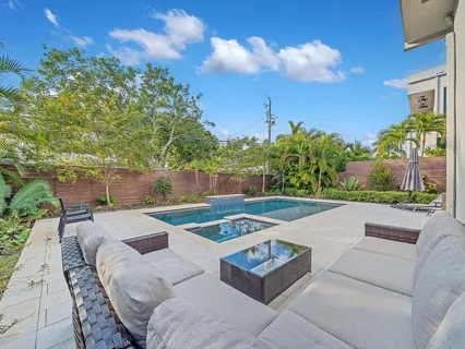 $1,640,000 | 715 North Victoria Park Road, Fort Lauderdale, FL 33304