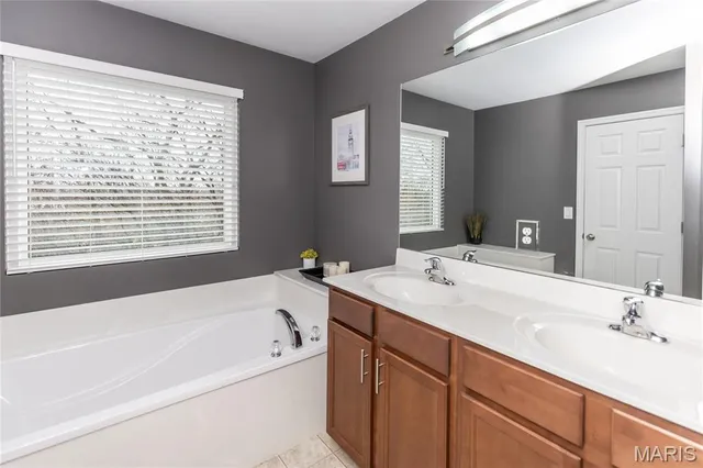 $375,000 | 8039 Pinetop Drive, St. Louis, MO 63129