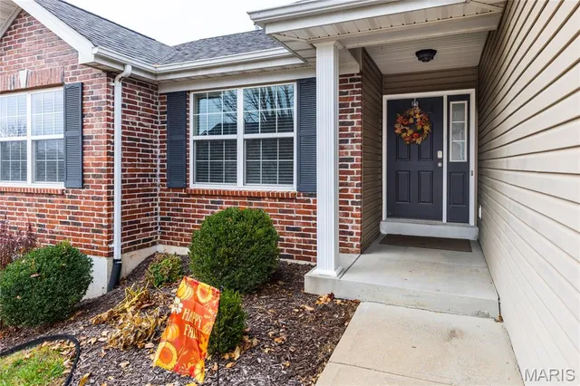 $375,000 | 8039 Pinetop Drive, St. Louis, MO 63129