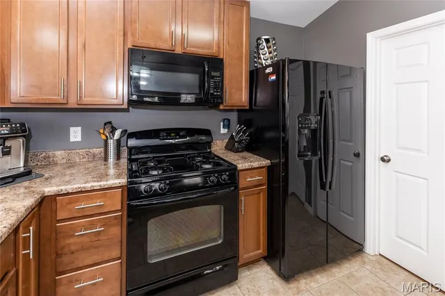 $375,000 | 8039 Pinetop Drive, St. Louis, MO 63129