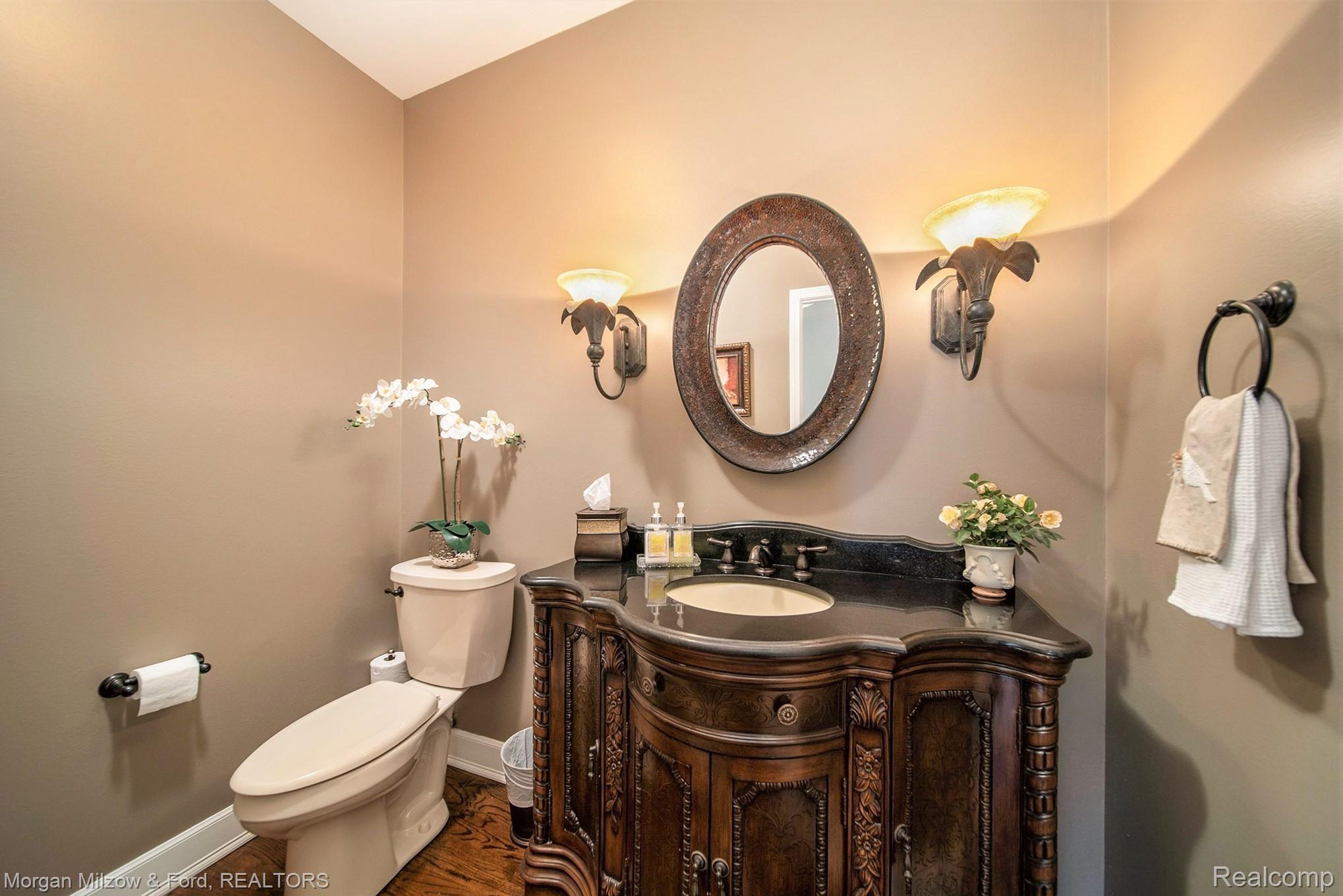 6602 Steeple Ridge Clarkston, MI 48346 - Photo 11 of 38 First floor powder room