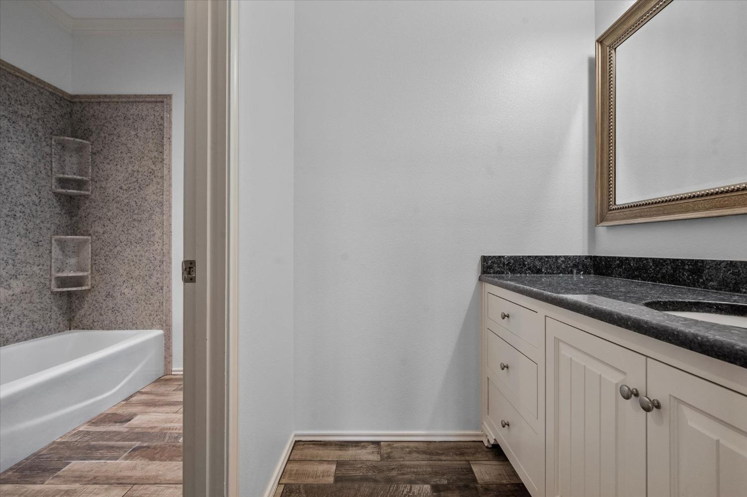 1010 Willow Road Lubbock, TX 79424 - Photo 22 of 47 Second Bathroom
