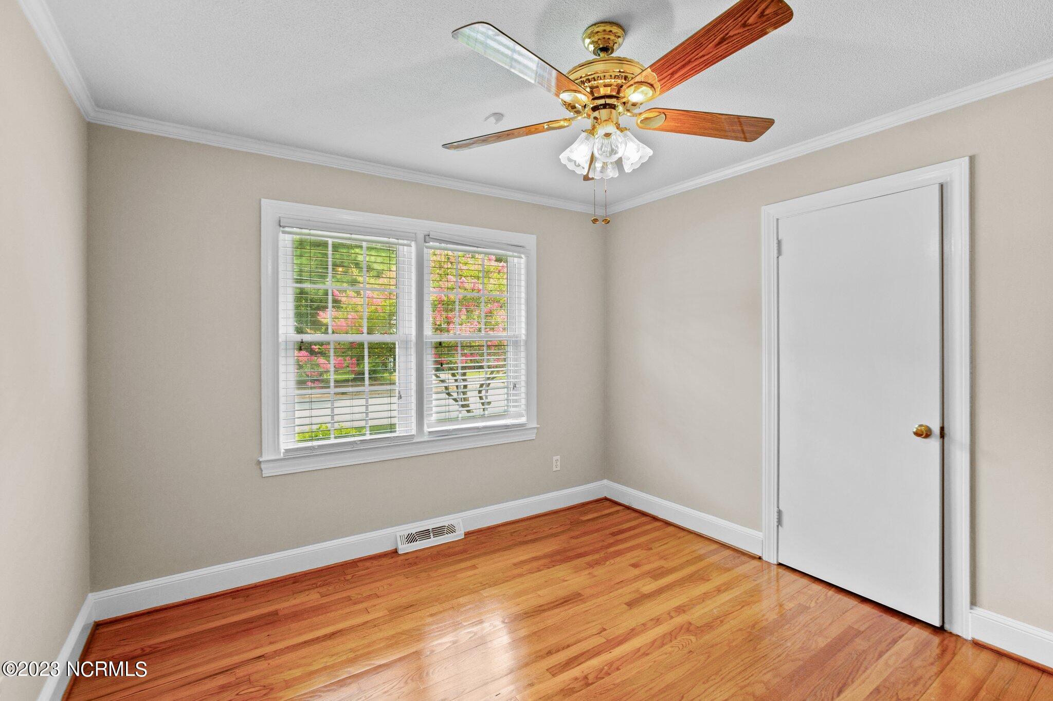 210 Kent Road Greenville, NC 27858 - Photo 24 of 38 20-web-or-mls-_S0A1454
