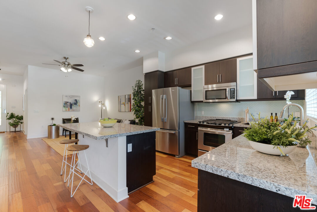 12920 West Runway Road, Unit 161 Playa Vista, CA 90094 - Photo 13 of 35
