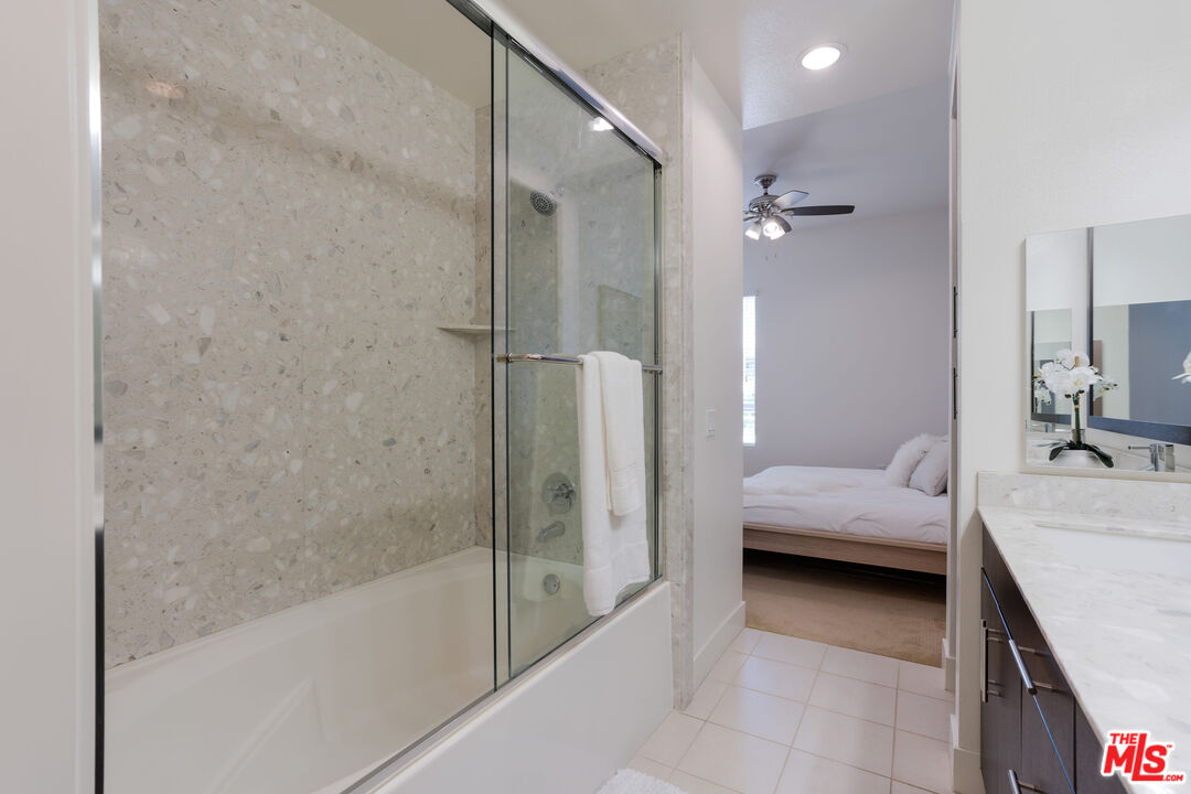 12920 West Runway Road, Unit 161 Playa Vista, CA 90094 - Photo 16 of 35