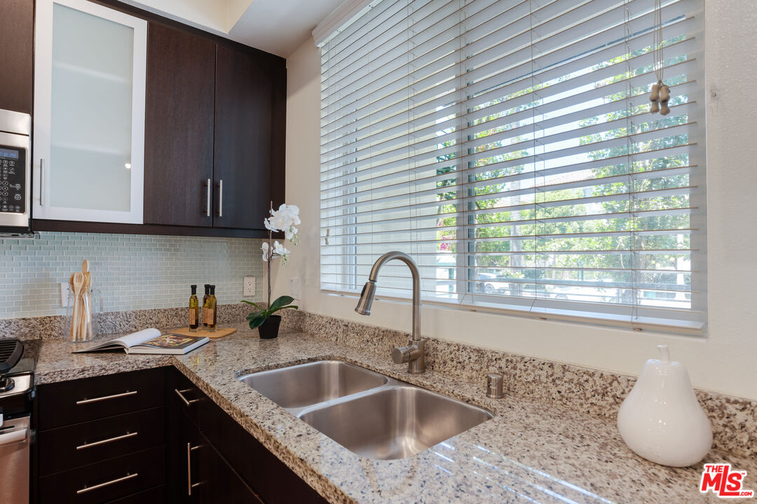 12920 West Runway Road, Unit 161 Playa Vista, CA 90094 - Photo 9 of 35