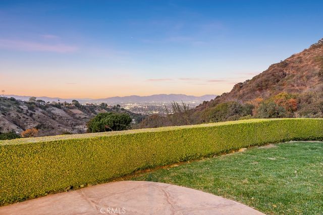 $10,900 | 3436 Coy Drive, Sherman Oaks, CA 91423