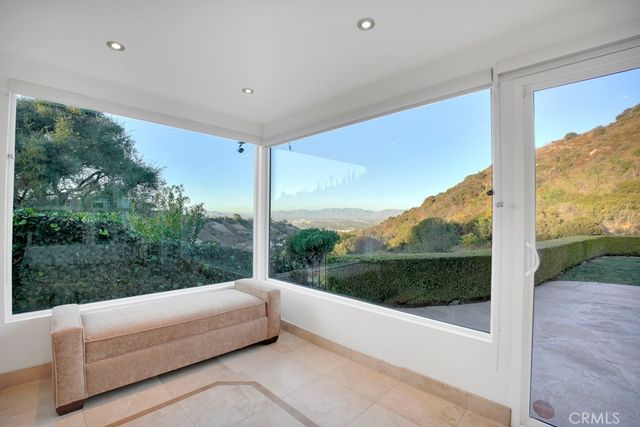 $10,900 | 3436 Coy Drive, Sherman Oaks, CA 91423