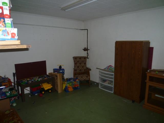 916 North Greene Road Goshen, IN 46526 - Photo 9 of 18 Gallery Image 9