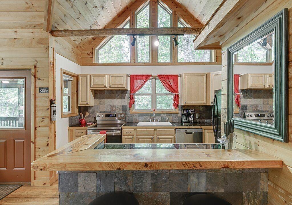 493 Vista View Place Cleveland, GA 30528 - Photo 5 of 27
