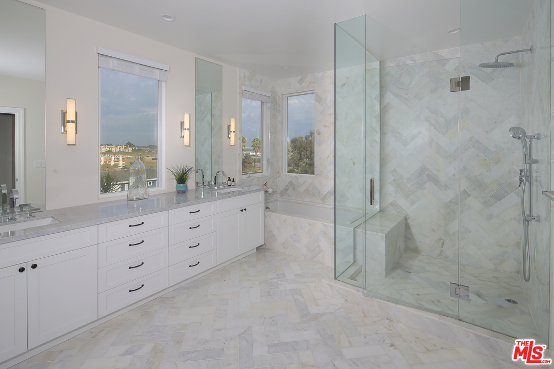 7551 Trask Avenue Playa del Rey, CA 90293 - Photo 12 of 16