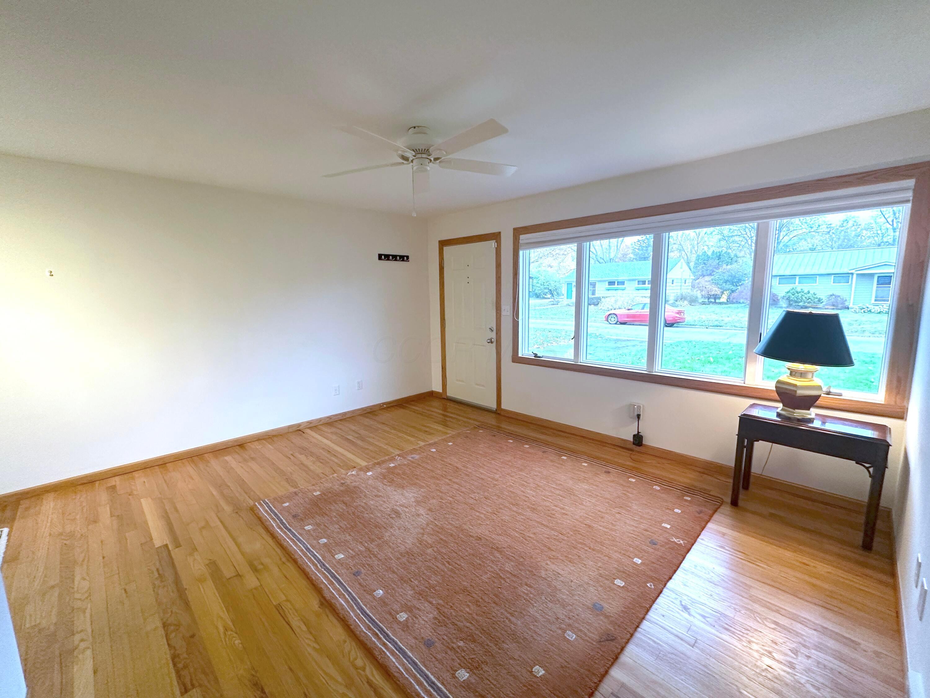 2443 Shrewsbury Road Upper Arlington, OH 43221 - Photo 3 of 15 IMG_0129