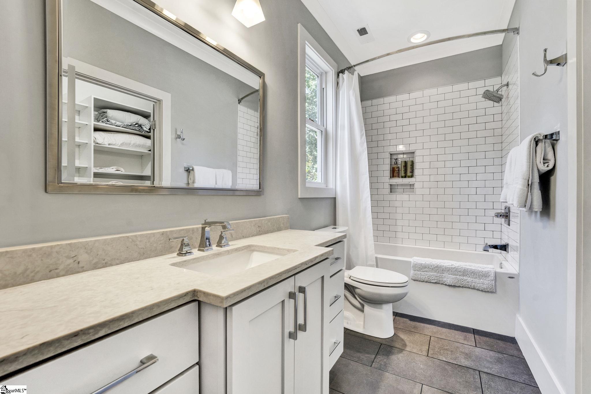 133 Upper View Terrace Anderson, SC 29625 - Photo 31 of 36 Gallery Image 31