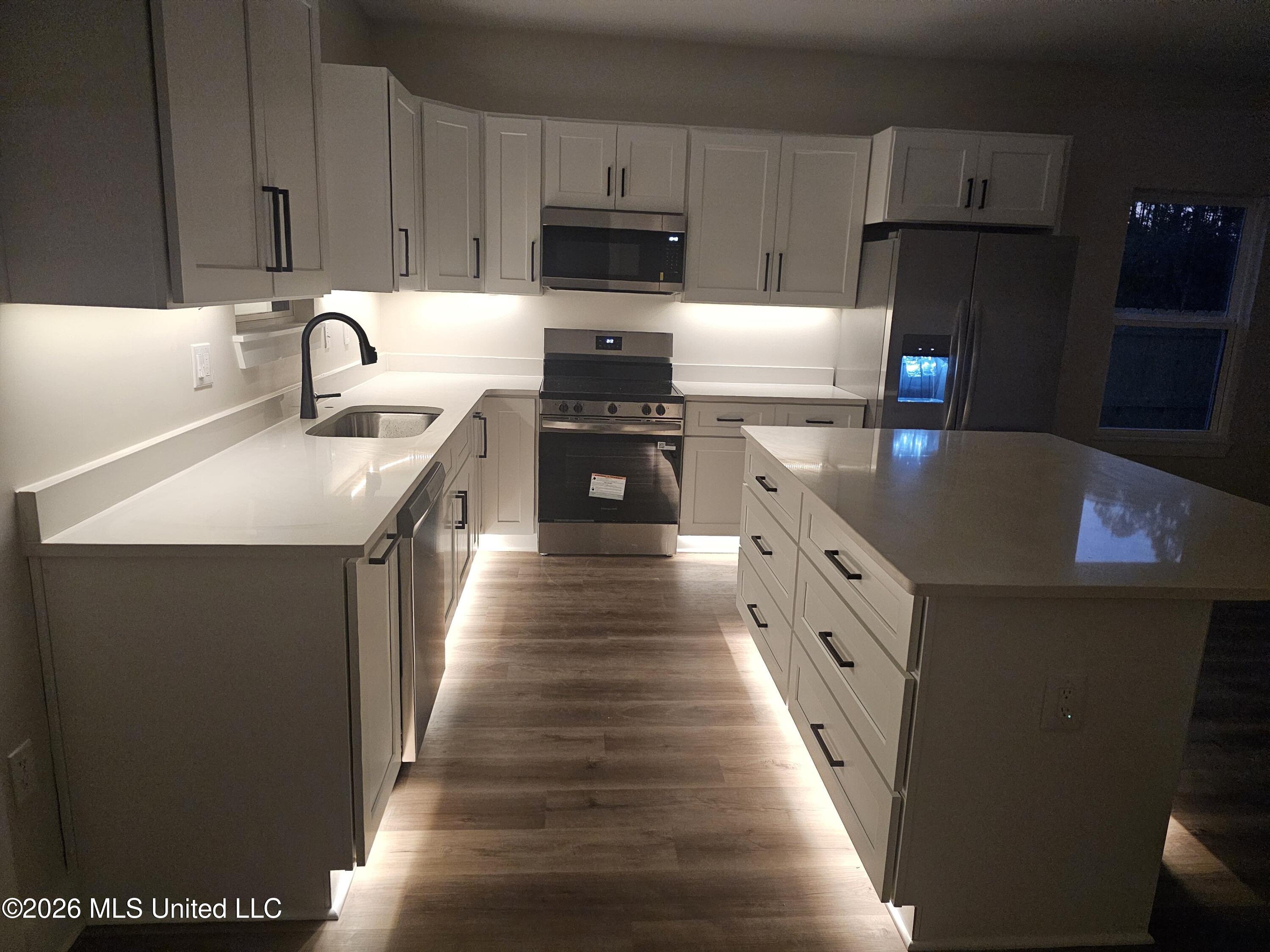 14937 Dantzler Road Vancleave, MS 39565 - Photo 5 of 11 Kitchen 3