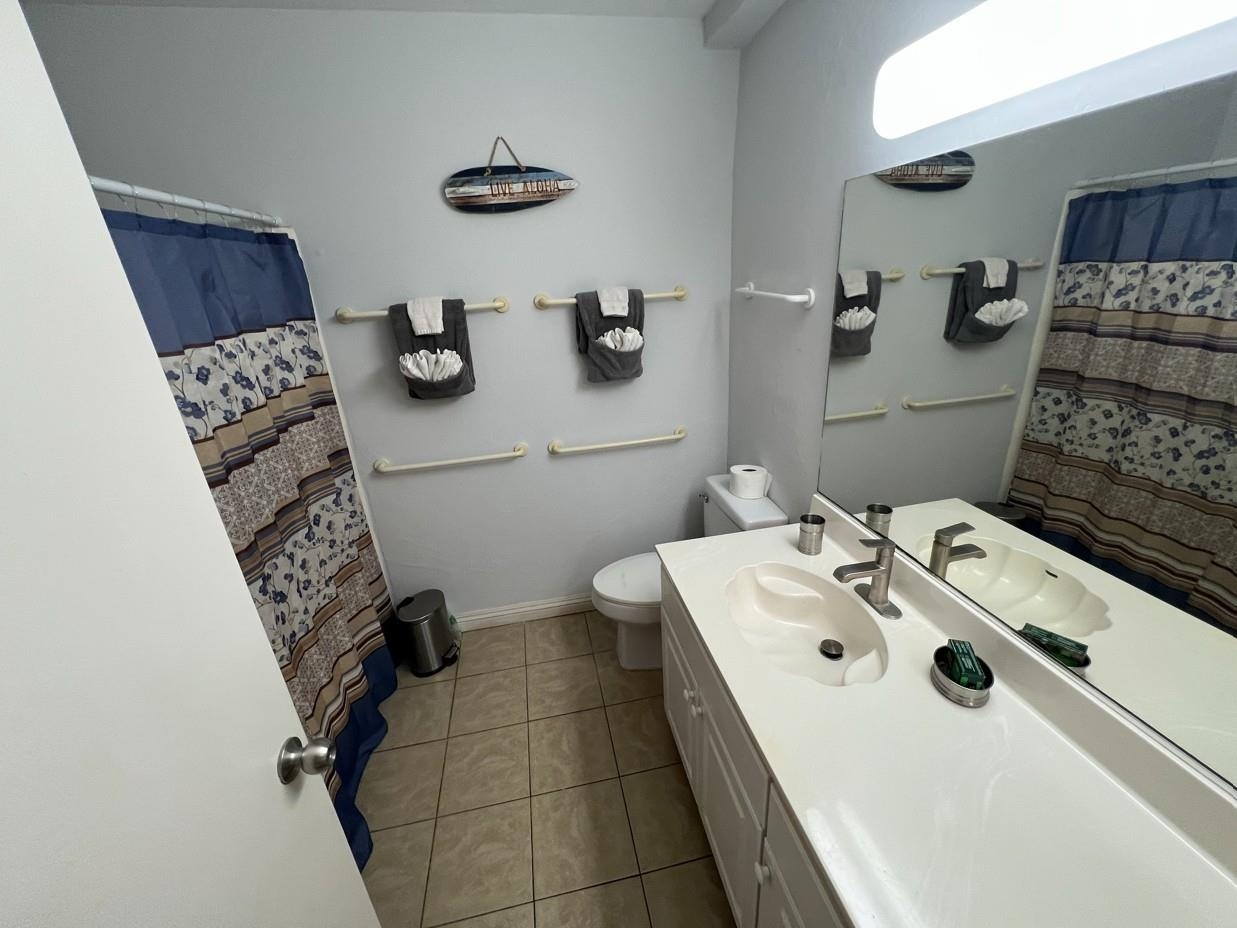 2737 South Kihei Road, Unit 336 Kihei, HI 96753 - Photo 20 of 38 a utility room with dryer and washer