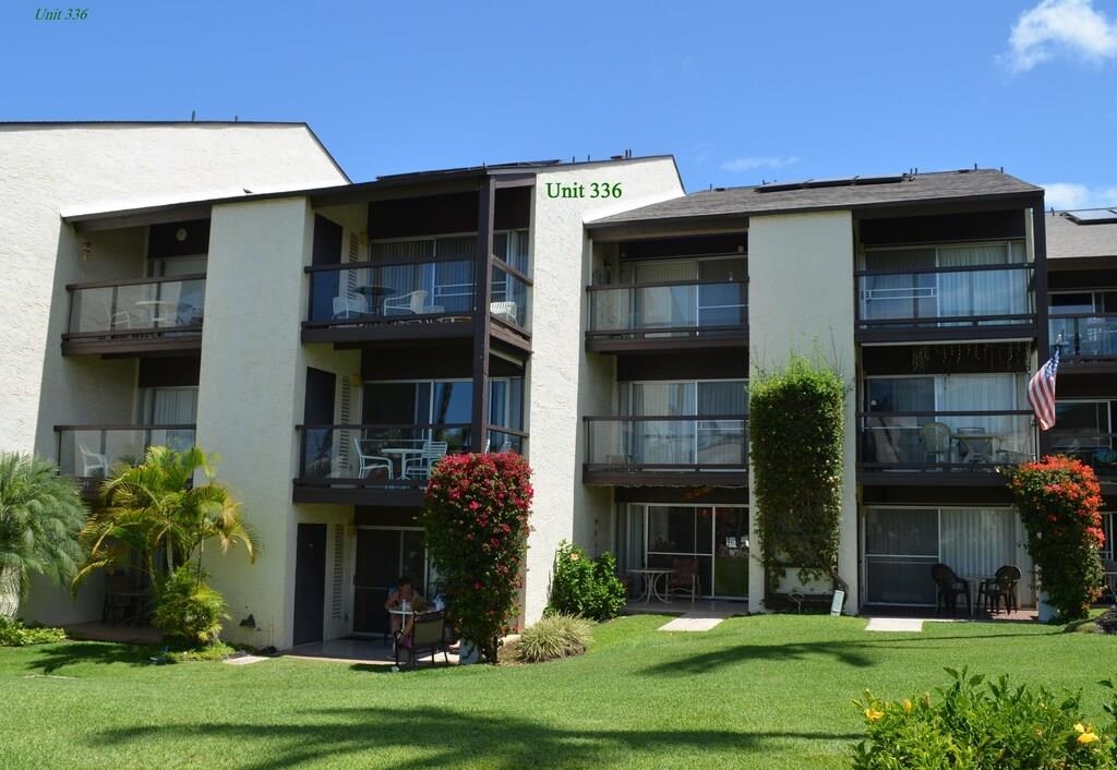 2737 South Kihei Road, Unit 336 Kihei, HI 96753 - Photo 33 of 38 a front view of a house with a yard
