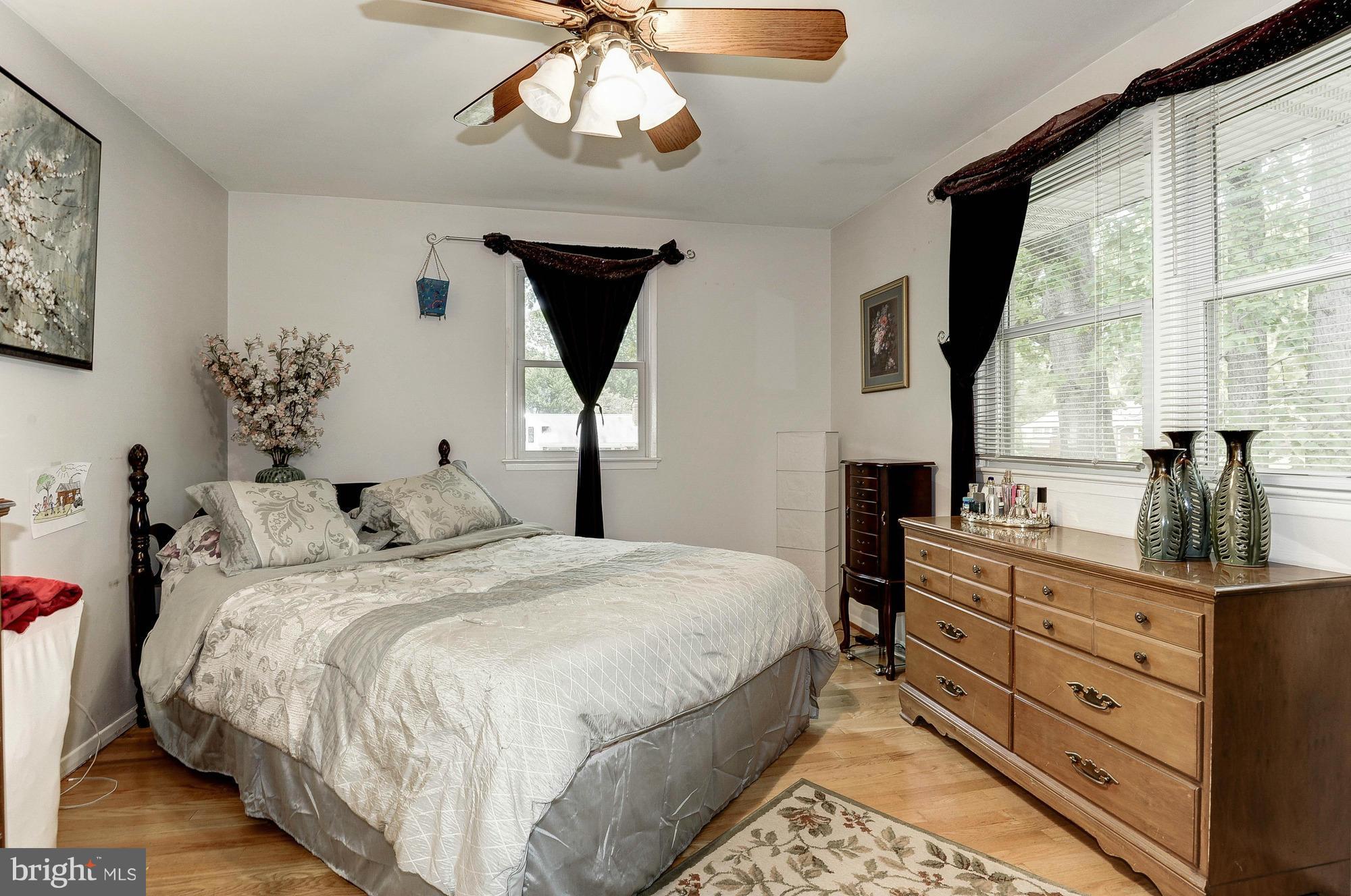 7606 Hogarth Street Springfield, VA 22151 - Photo 27 of 30 Bedroom