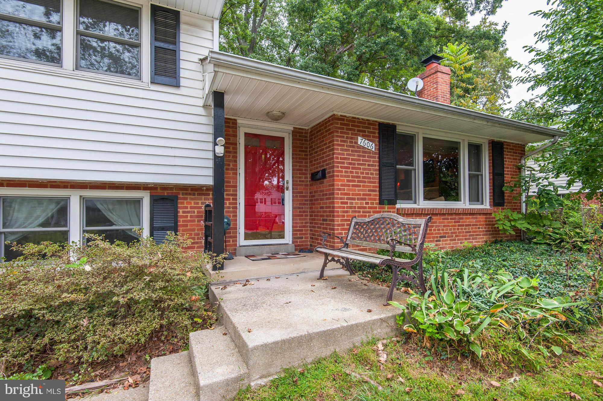 7606 Hogarth Street Springfield, VA 22151 - Photo 5 of 30 Exterior (Front)