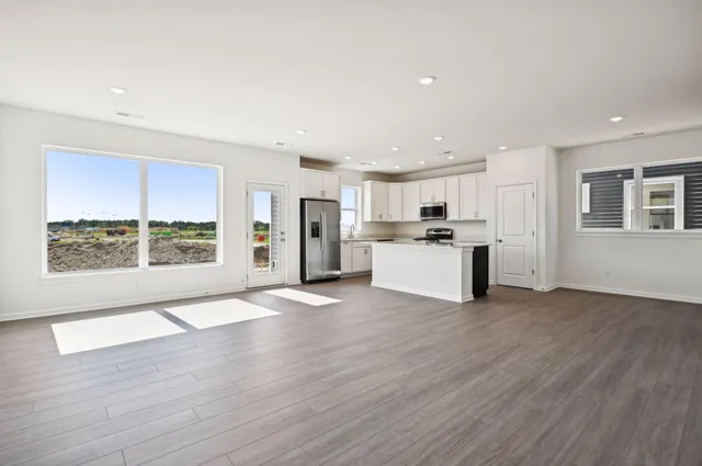 $425,000 | 1141 149th Street West, Rosemount, MN 55068