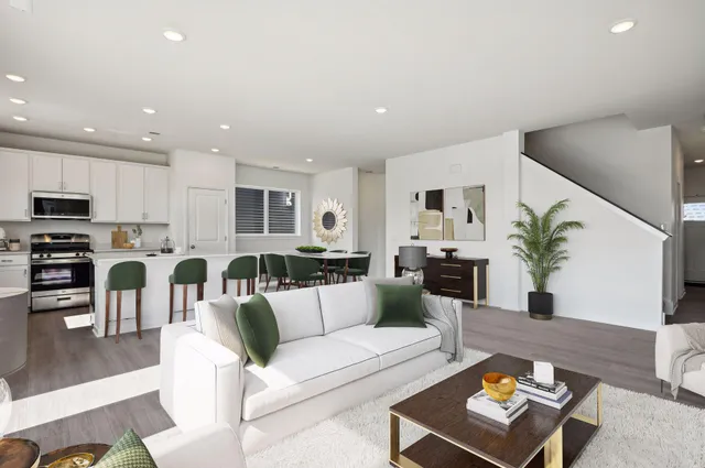 $425,000 | 1141 149th Street West, Rosemount, MN 55068