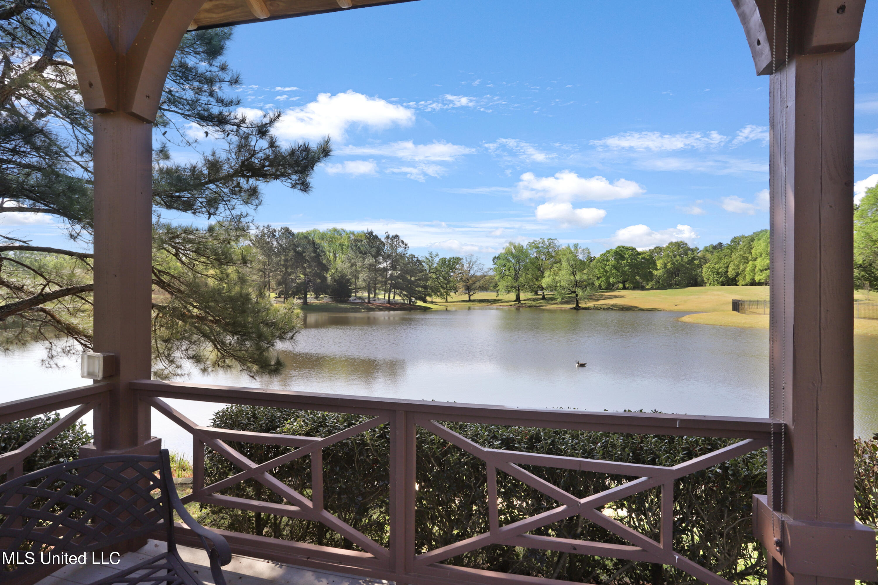304 Lake Castle Road Ridgeland, MS 39157 - Photo 8 of 68 IMG_5543