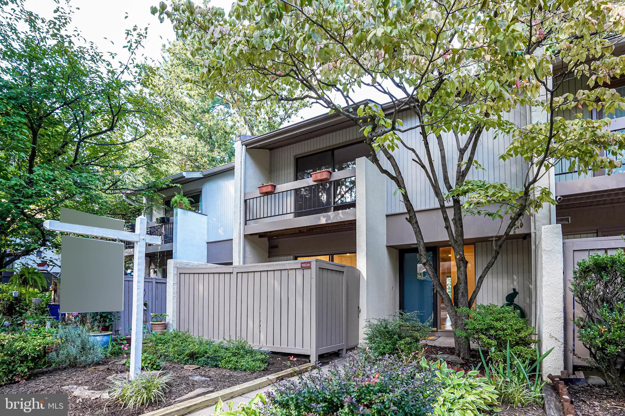 11624 Newbridge Court Reston, VA 20191 - Photo 2 of 60