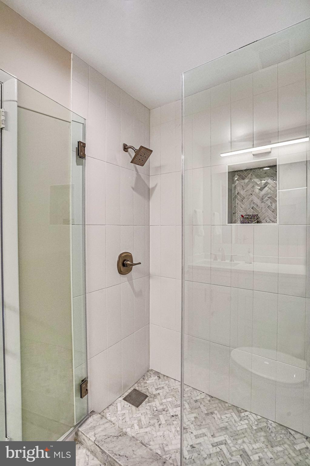 11624 Newbridge Court Reston, VA 20191 - Photo 32 of 60
