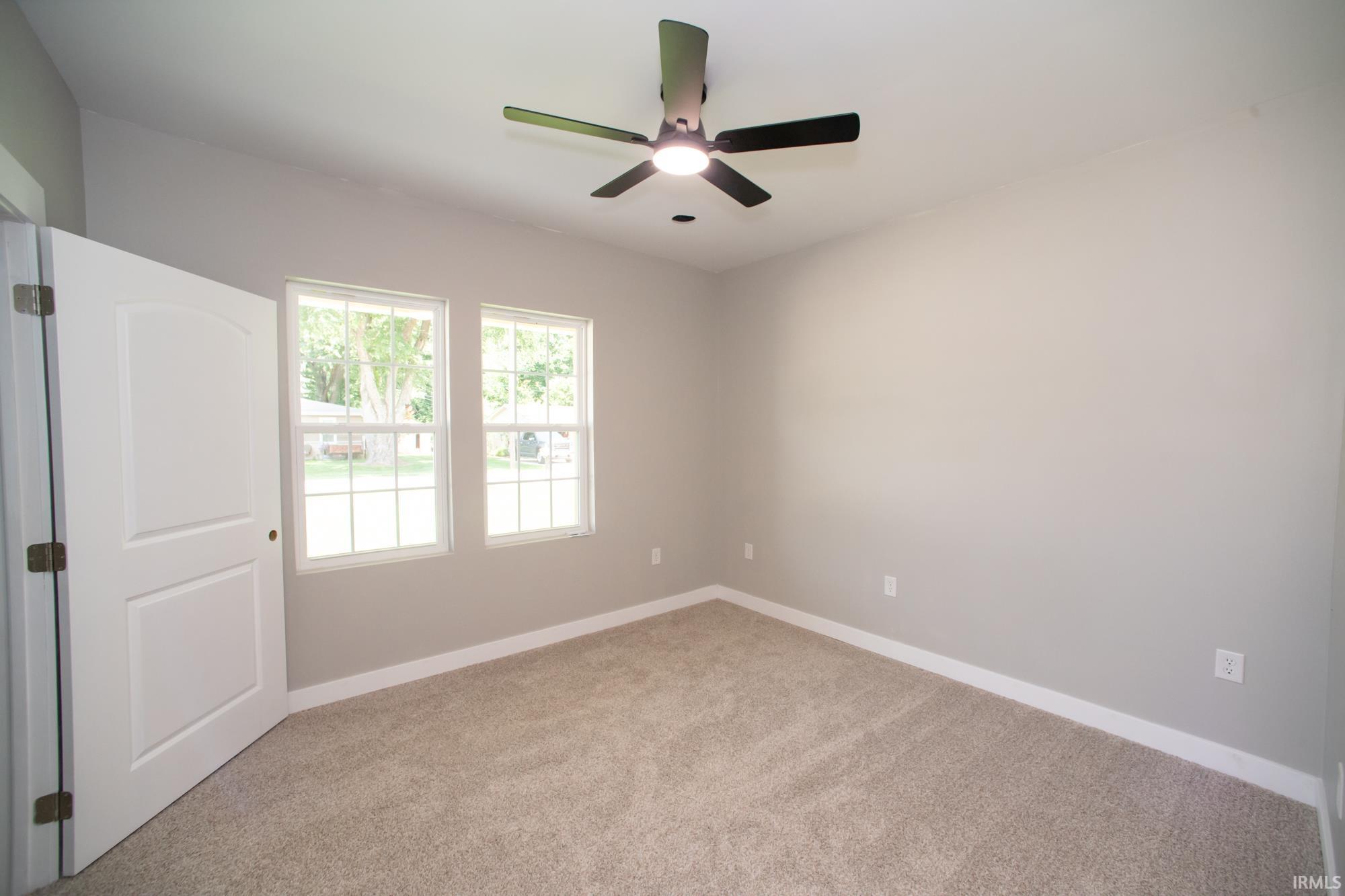 201 Roland Street Vincennes, IN 47591 - Photo 26 of 34