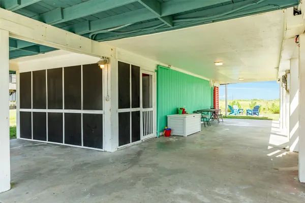 a view of the back of the house