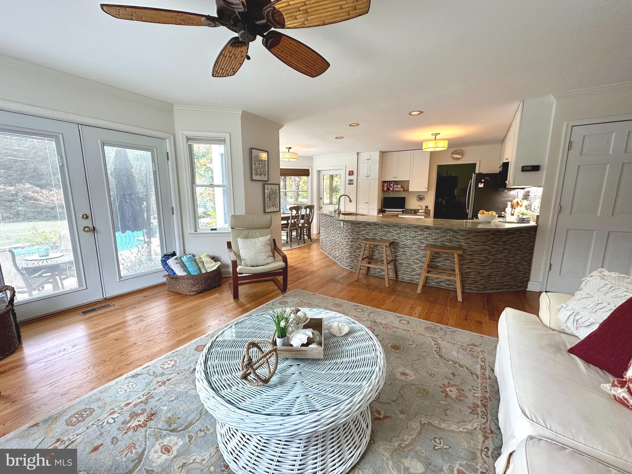4 Decatur Avenue Annapolis, MD 21403 - Photo 25 of 61 a living room with furniture and a wooden floor