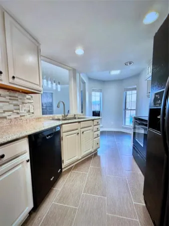 $1,800 | 3115 Royal Gable Drive, Dallas, TX 75229