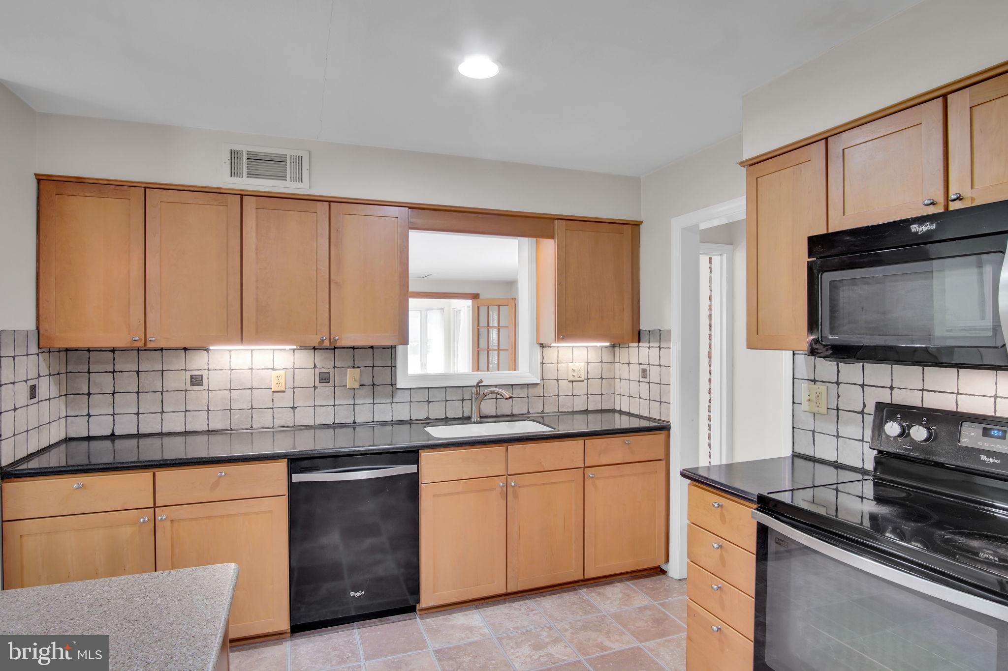 118 Sand Road Hershey, PA 17033 - Photo 16 of 48
