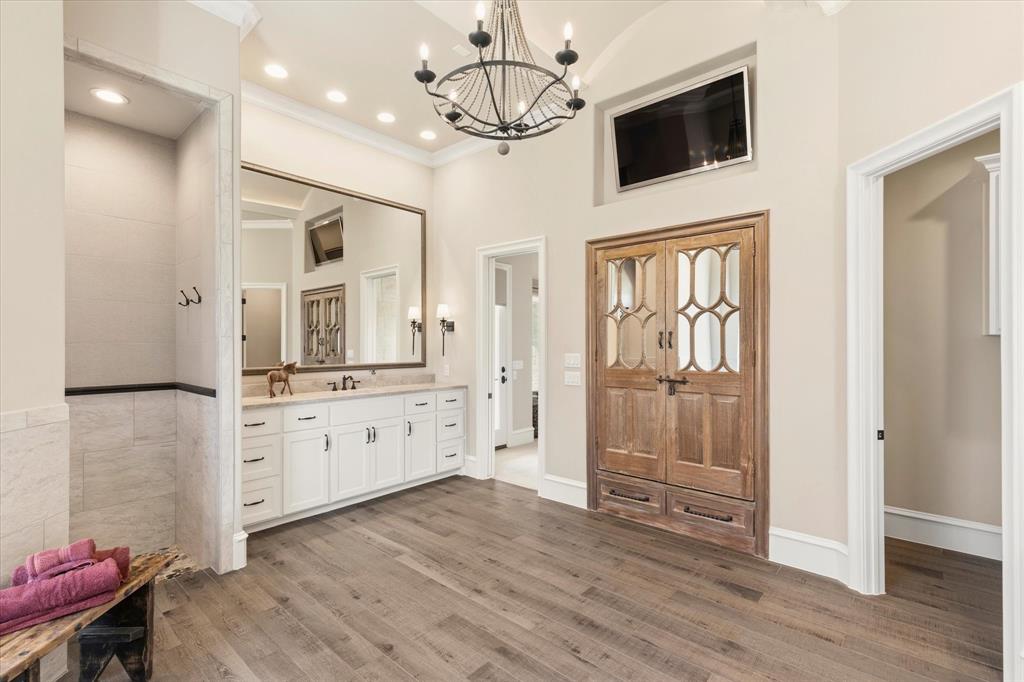 8301 Stephens Ranch Road Pilot Point, TX 76258 - Photo 22 of 40 His and Her vanities