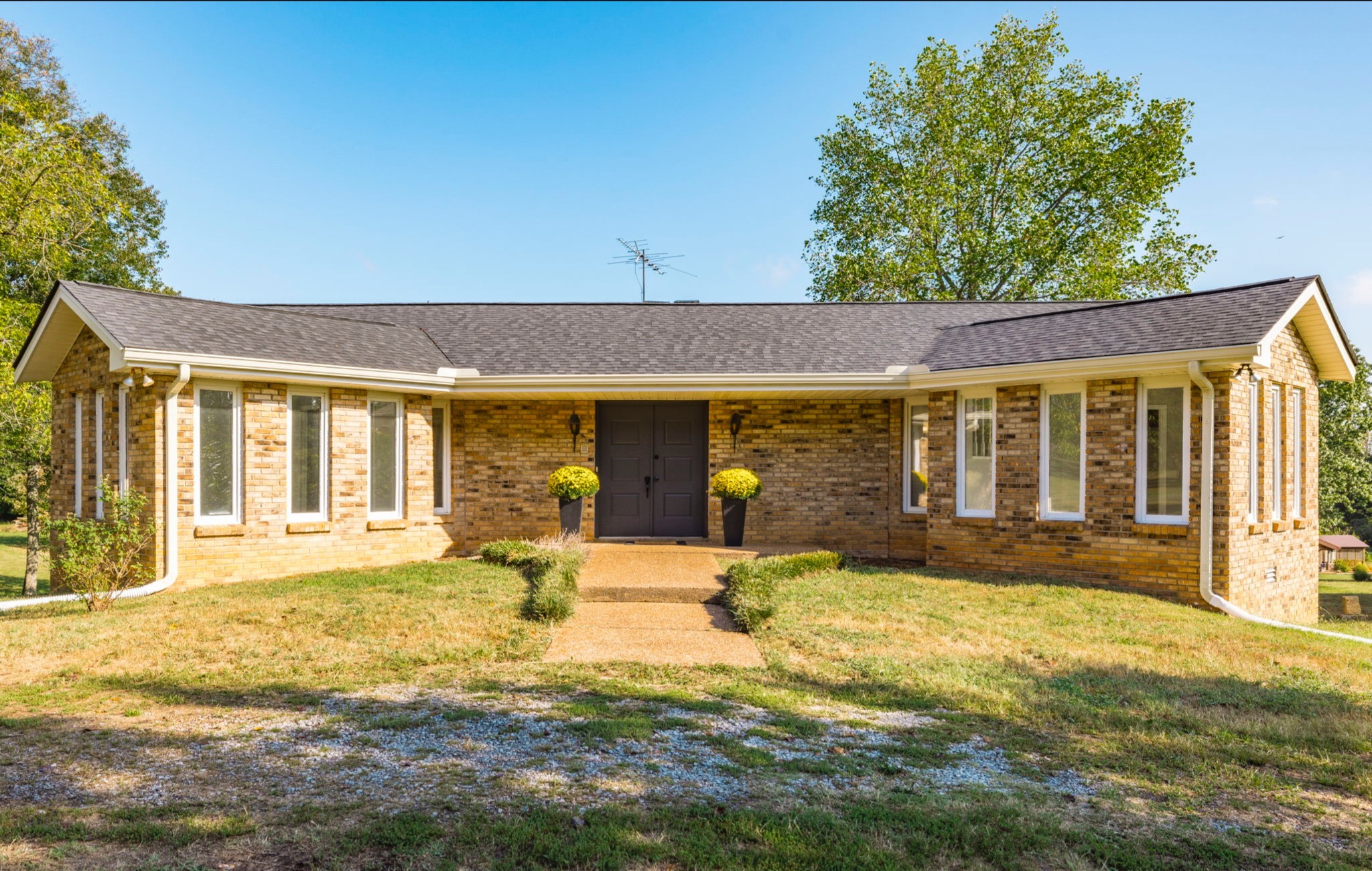 8674 Cedar Grove Road Cross Plains, TN 37049 - Photo 4 of 49