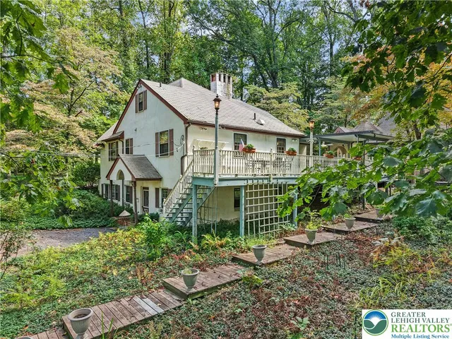$875,000 | 1578 Hafler Road, Bethlehem, PA 18015