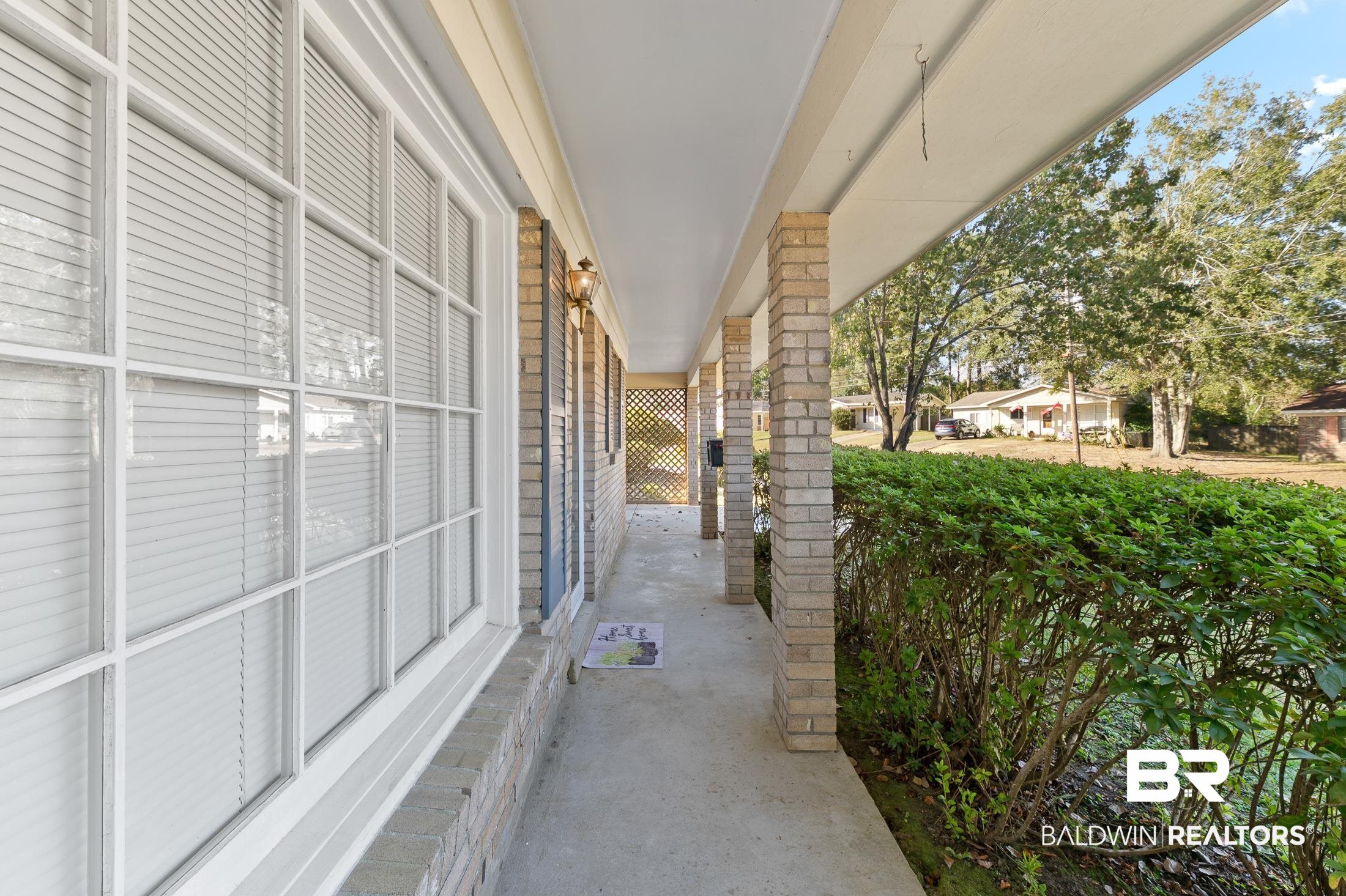 53 Margaret Avenue Mobile, AL 36611 - Photo 4 of 21 Front Porch