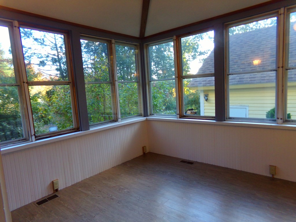 426 Allen Road Belchertown, MA 01007 - Photo 8 of 23 Gallery Image 8