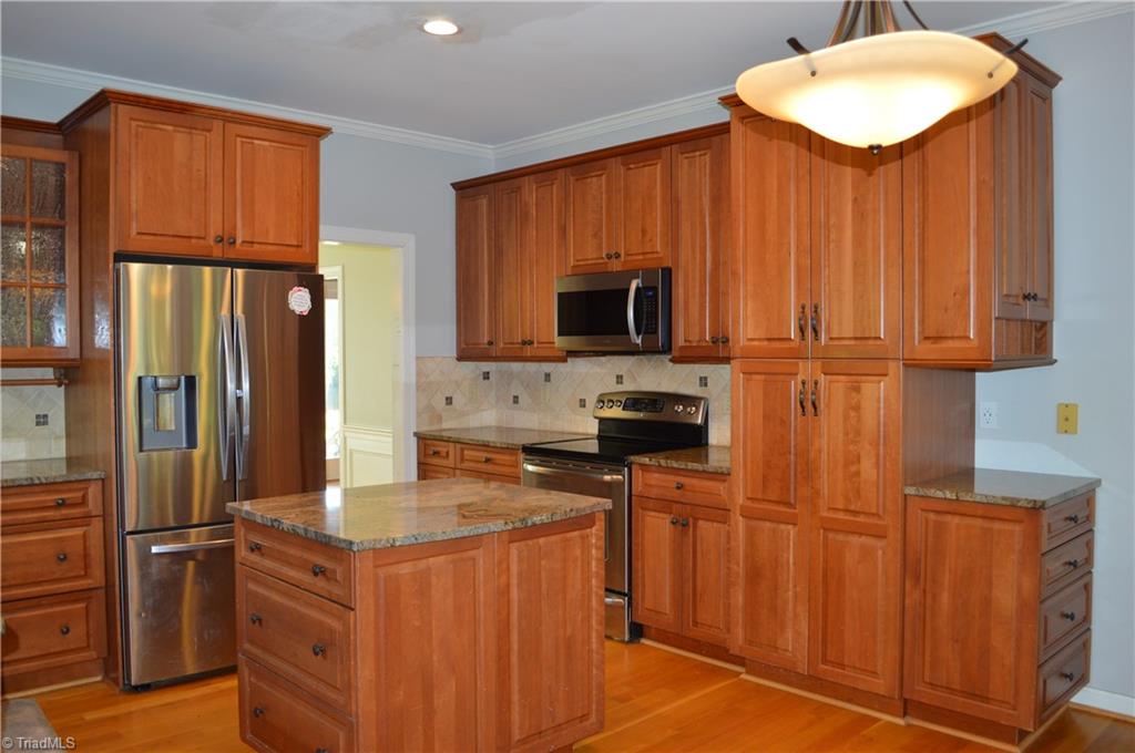 1613 Slane Road Clemmons, NC 27012 - Photo 4 of 20