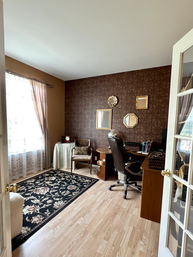 1800 Fulton Lane Sycamore, IL 60178 - Photo 11 of 48 a living room with furniture rug and a window