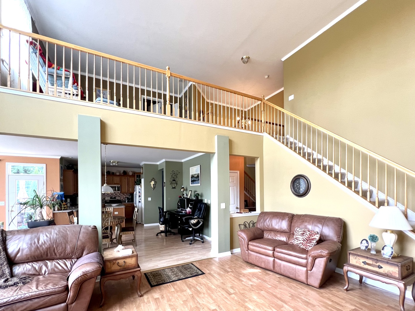 1800 Fulton Lane Sycamore, IL 60178 - Photo 22 of 48 a living room with furniture