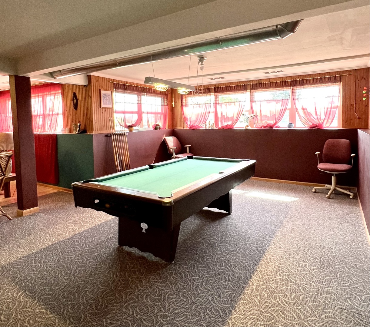 1800 Fulton Lane Sycamore, IL 60178 - Photo 34 of 48 a room with pool table and windows